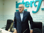 Жириновского забросали капустой