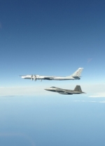 Американские истребители перехватили военные самолеты РФ вблизи Аляски