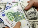 Покупка наличной валюты населением в сентябре обновила годовой максимум</a>