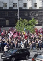 Митингующие под Кабмином перекрыли часть дороги на Грушевского (фото)