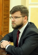 Кабмин уволил Балчуна и назначил временного руководителя "УЗ"