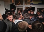 Противостояние властей и оппозиции продолжается в 9 округах</a>