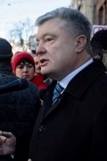 Порошенко сам пришел на допрос в ГБР (фото)