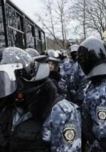 Из Донецка в Киев выехала колонна автобусов с правоохранителями