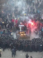 Активистов, на которых вешают провокации на Банковой, арестовали на 2 месяца (фото)