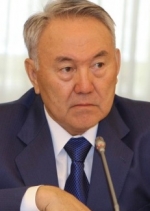 Президент Казахстана Назарбаев ушел в отставку