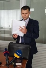 Адвокат Януковича Виталий Мешечек отказался от своих обязанностей защитника