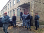 ОИК 197: "Беркут" ворвался в каневскую комиссию, украл протоколы и печать</a>