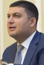 Гройсман уверяет украинцев, что пенсионный возраст не поднимут