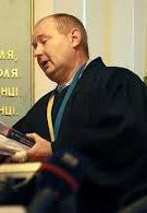 В четверг САП намерена сообщить судье Чаусу о подозрении