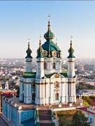 Двое неизвестных пытались поджечь Андреевскую церковь "коктейлями Молотова"