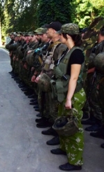 В прифронтовой Торецк отправили спецгруппу полиции (фото)