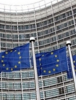 ЕС угрожает ввести санкции в пятницу, если Путин не поддержит мирный план Порошенко