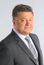 В штабе Петра Порошенко считают, что Юлия Тимошенко должна снять свою кандидатуру с выборов