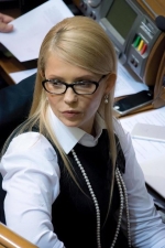 Тимошенко подала два иска из-за тарифов Гройсмана