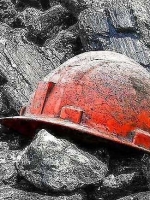 В Кривом Роге под землей в шахте "Октябрьская" вторые сутки остаются 29 горняков