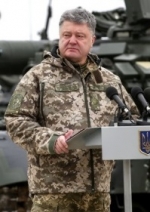 Порошенко: Вдоль границы с Украиной резко увеличилось количество войск РФ