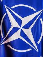 НАТО выгоняет 8 российских дипломатов, миссию РФ сократили вдвое