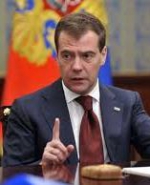 Медведев не верит в честные выборы в Украине