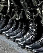 У Яценюка предлагают отменить надбавку военным срочной службы