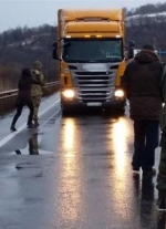 Кабмин упростил процедуру возврата заблокированных Россией украинских грузовиков