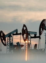 После резкого падения нефть подорожала на 2%