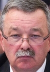 Пойманный на взятке Василишин выиграл суд о своем отстранении