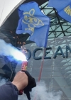 Ocean Plaza в Киеве взяли в осаду (фото)