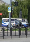 В захваченном в центре Луцка автобусе около 20 заложников - полиция (фото, видео)