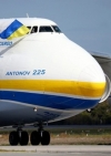 Гордость Украины: тысячи австралийцев встречали самый большой в мире самолет Ан-225 "Мрия" (фото)
