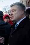 Порошенко сам пришел на допрос в ГБР (фото)