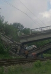 На оккупированной территории взорвали мост на Луганск (фото)