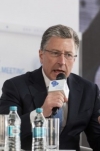 Волкер изменил позицию в отношении наблюдателей РФ на выборах в Украине