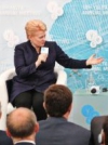 Между Грибаускайте и Януковичем возник спор на YES (фото)