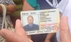 Киевский милиционер ударил активистку, которая попросила его говорить по-украински