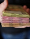 За апрель средняя зарплата снизилась на 8,1% - Госстат