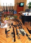 Правоохранители изъяли арсенал оружия у бойца самообороны
