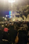 В Чернигове тысячи людей пикетируют здание МВД