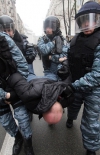 Милиция задержала 9 нарушителей общественного порядка на улице Банковой