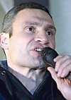 Учасники пророссийского митинга в Харькове забросали Кличко яйцами