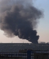 Пожар на складе в Сватово ликвидирован, взрывов не слышно