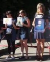 Родные военнопленных пришли под Администрацию Порошенко