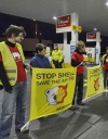 В Следственном комитете РФ говорят, что обнаружили наркотики на судне Greenpeace