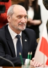 Министр обороны Польши назвал авиакатастрофу под Смоленском терактом
