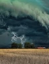 Один человек погиб в результате сложных погодных условий