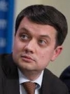 Более 3,5 тысяч украинцев хотят идти по мажоритарке от "Слуги народа"