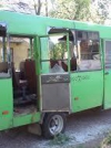 Осколки снаряда попали в мирное население в Луганске. Есть жертвы