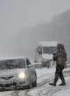 В трех областях перекрывают дороги из-за непогоды
