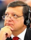 Янукович уверил Баррозу, что не будет вводить чрезвычайное положение