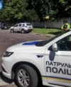 Злоумышленник с заложником полицейским едет в сторону Киева, ввели операцию "Гром"